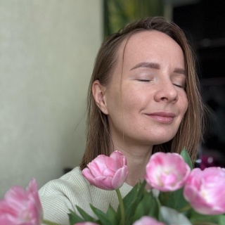 Оля Петрова